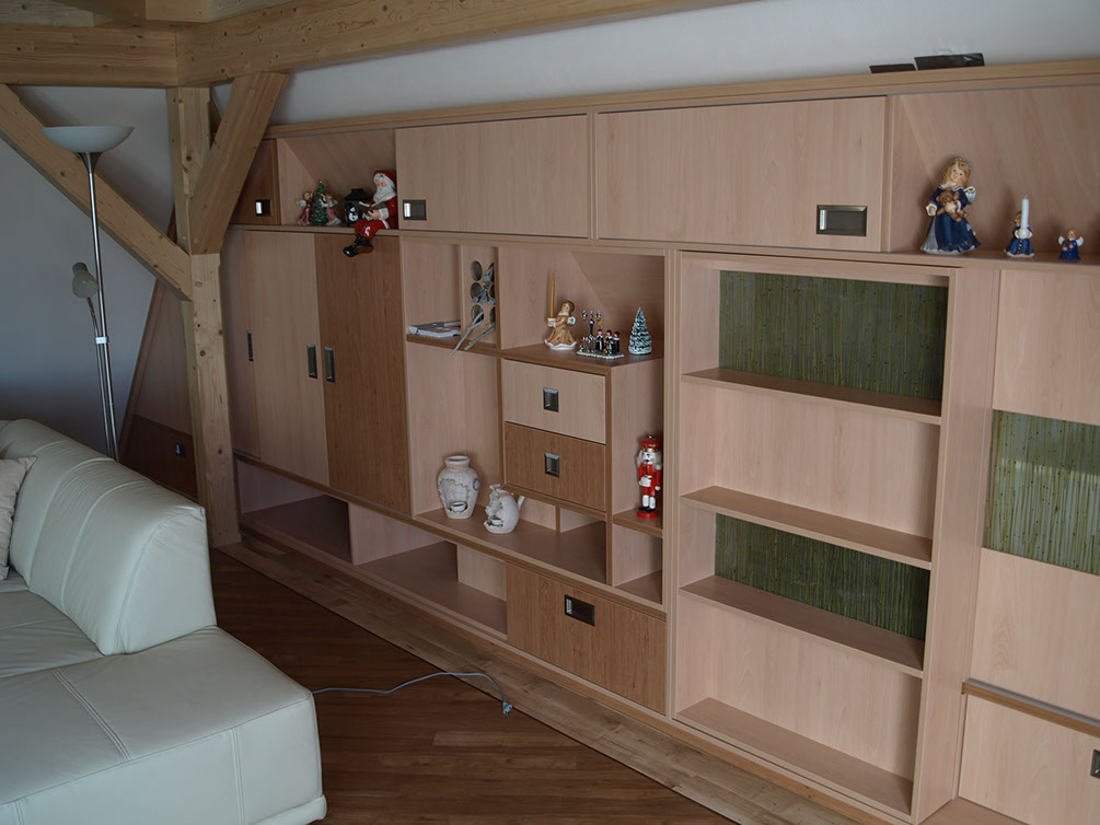 Wohnzimmermöbel mit Mediafach