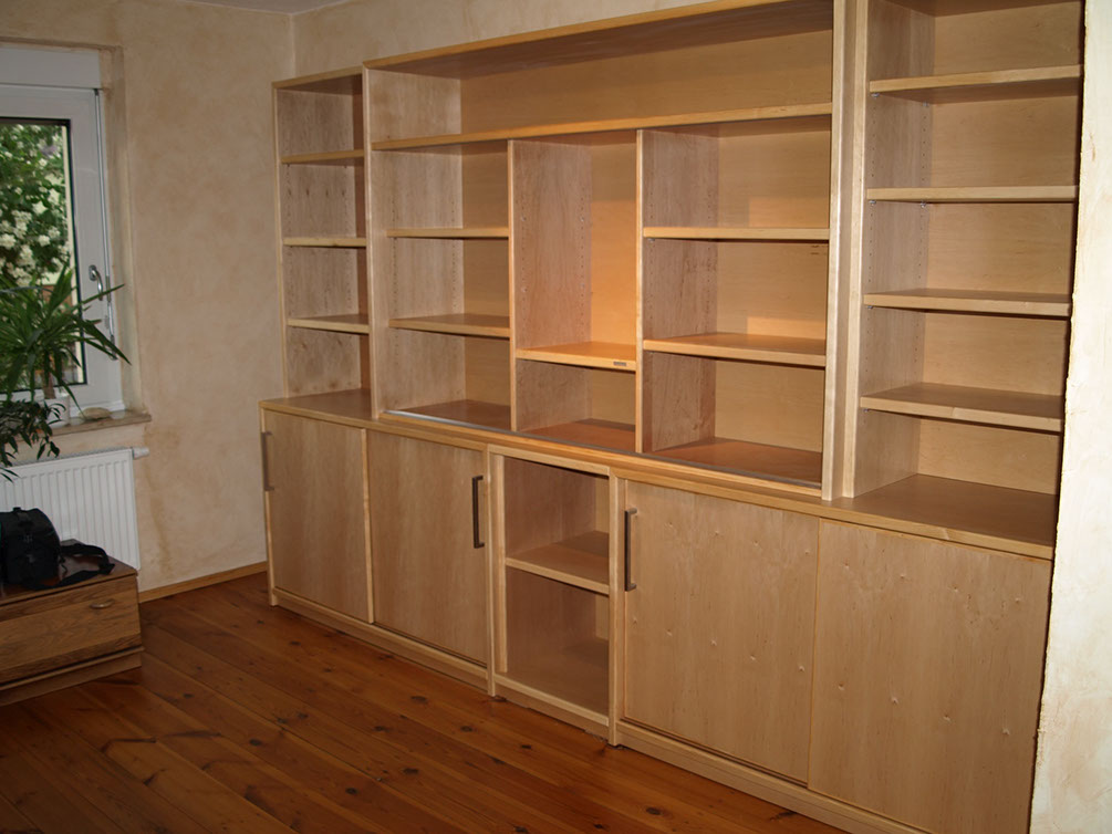 Wohnzimmerschrank